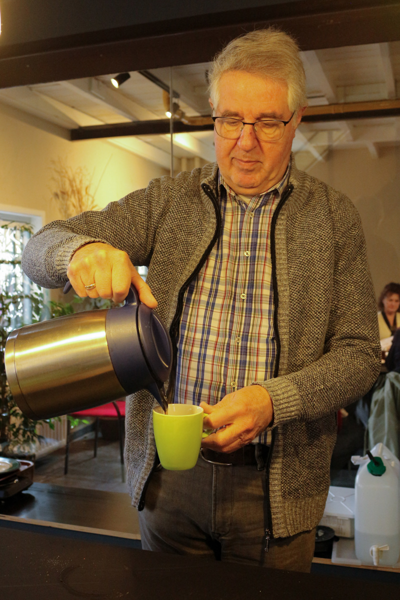 8301E18B-8166-4D24-8642-023AB617E463